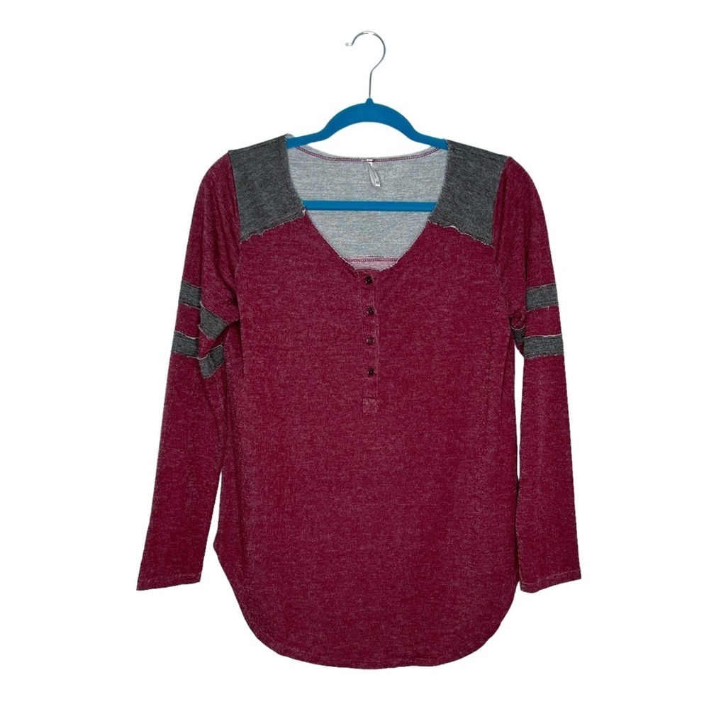 Tresics Maroon & Gray Varsity Striped Terrycloth Lined Knit Henley